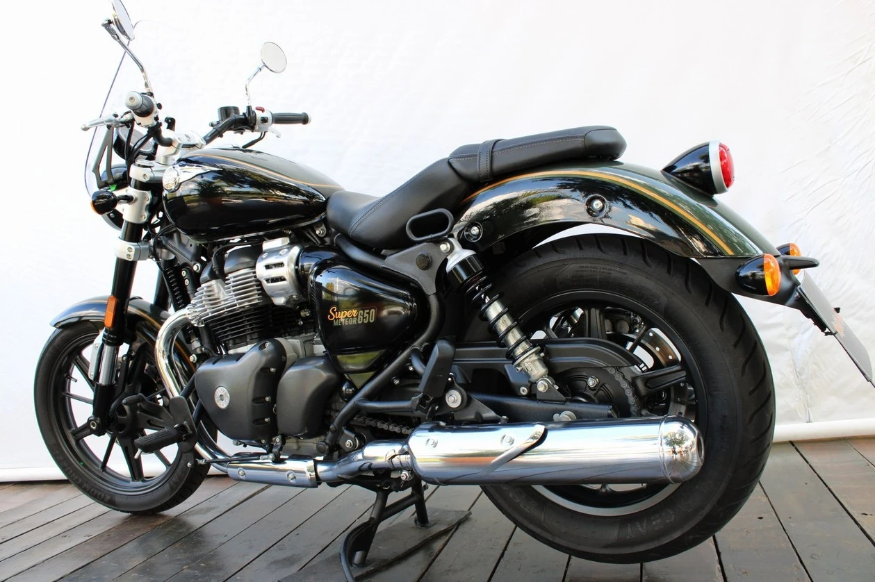 ROYAL ENFIELD METEOR 650 INTERSTELLAR