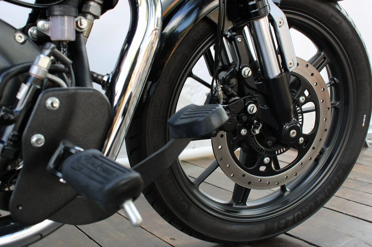 ROYAL ENFIELD METEOR 650 INTERSTELLAR