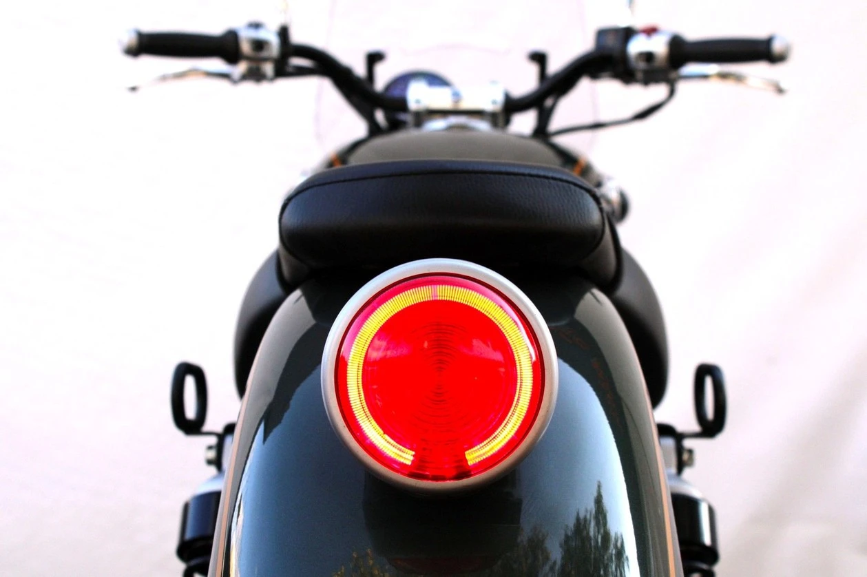 ROYAL ENFIELD METEOR 650 INTERSTELLAR