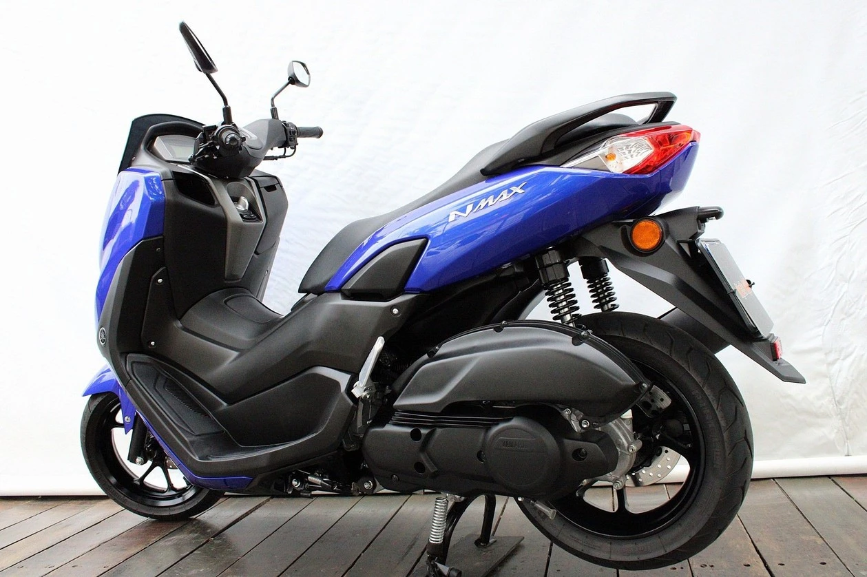 YAMAHA NMAX CONNECTED 160 ABS
