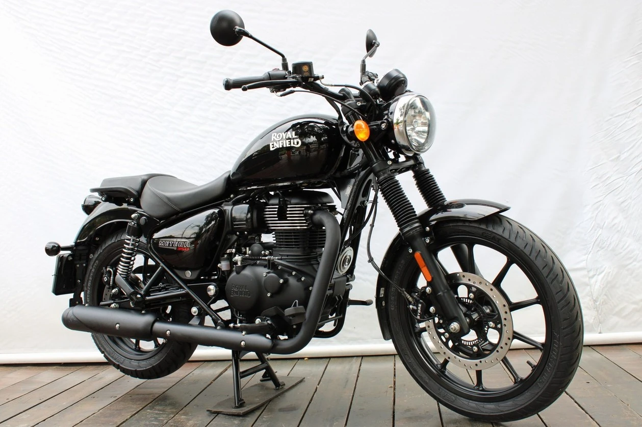 ROYAL ENFIELD METEOR 350 FIREBALL