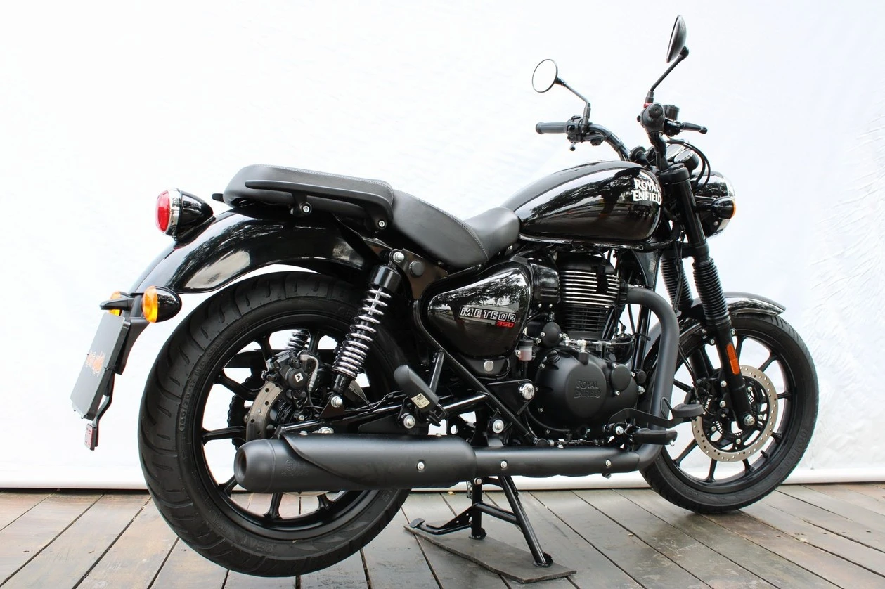 ROYAL ENFIELD METEOR 350 FIREBALL