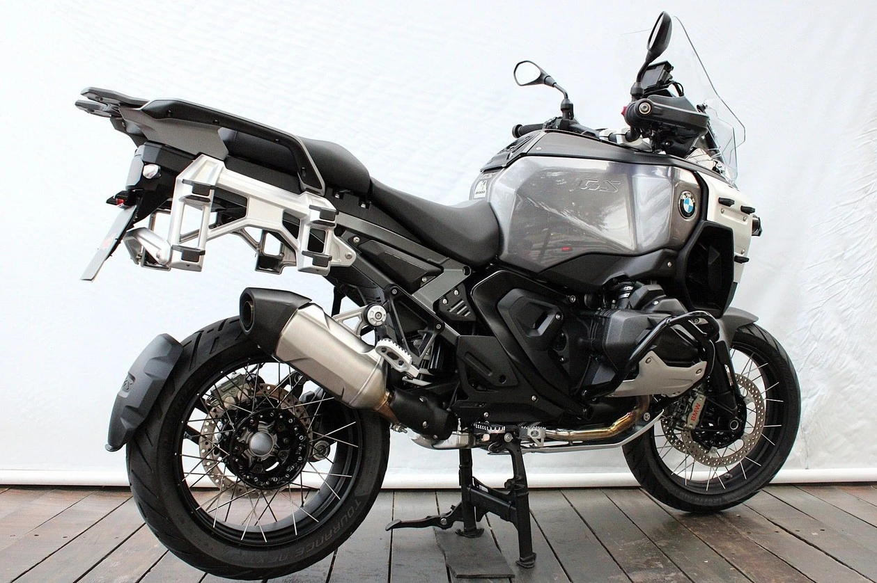 BMW R 1300 GS ADVENTURE TRIPLE BLACK