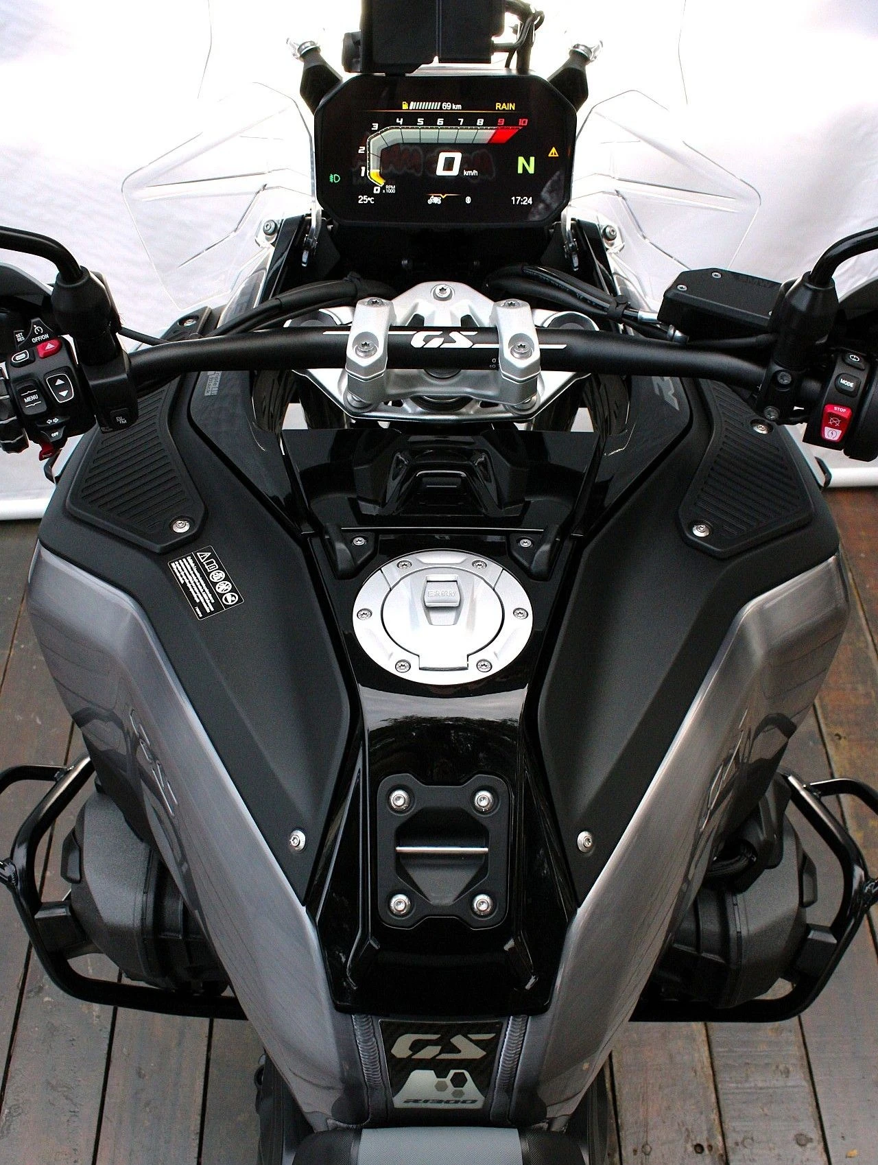 BMW R 1300 GS ADVENTURE TRIPLE BLACK