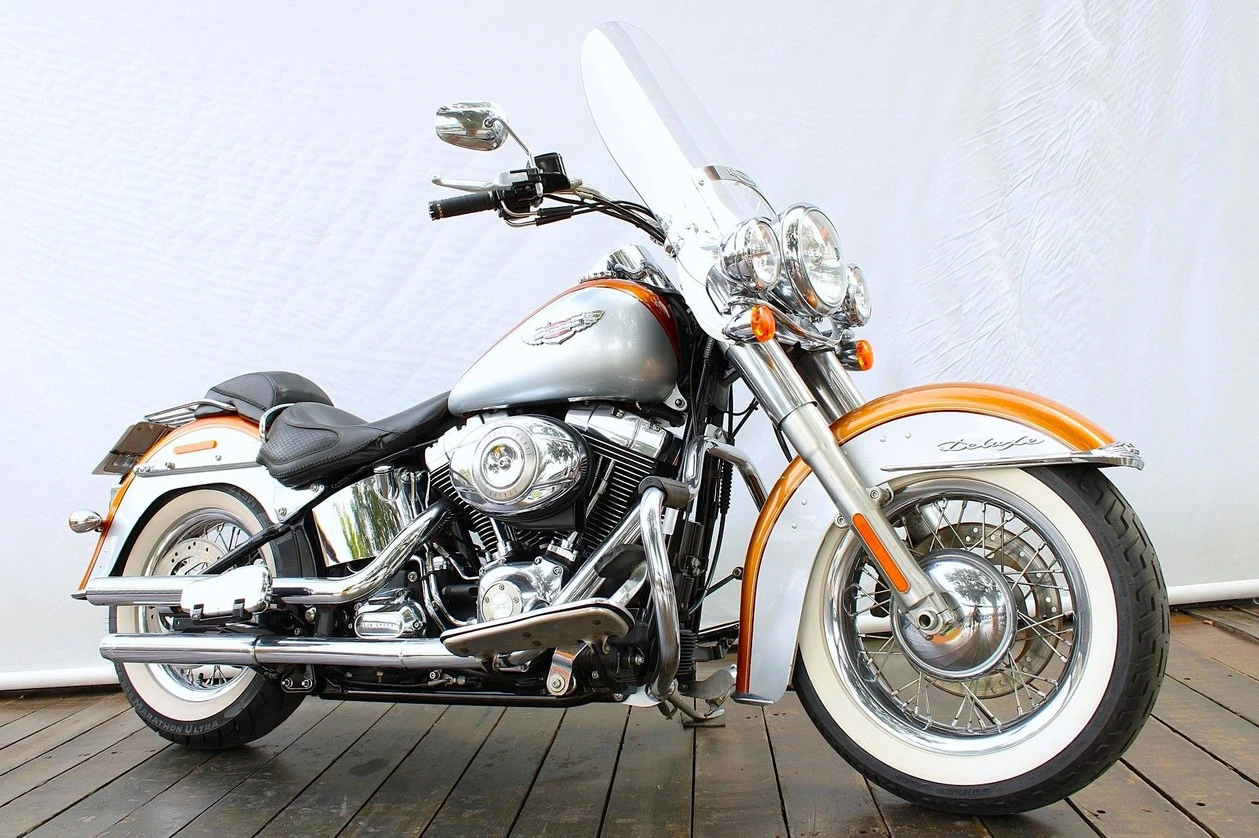 HARLEY-DAVIDSON SOFTAIL DELUXE