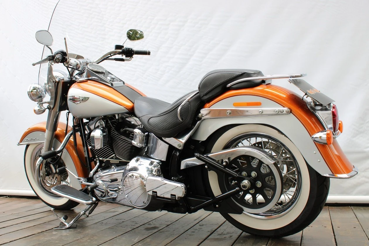 HARLEY-DAVIDSON SOFTAIL DELUXE