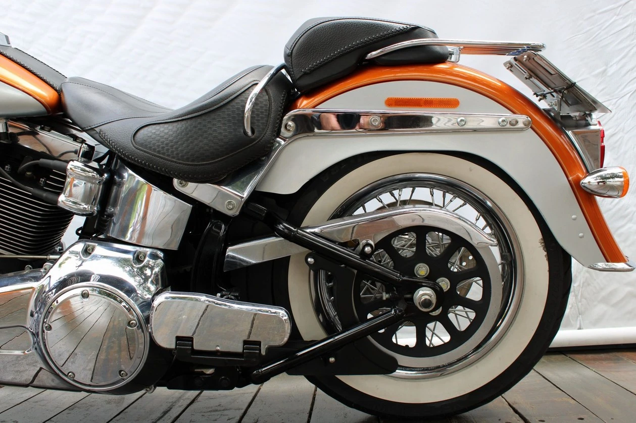 HARLEY-DAVIDSON SOFTAIL DELUXE