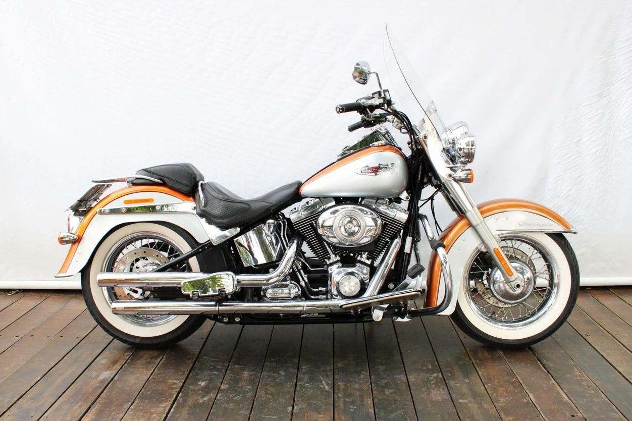 HARLEY-DAVIDSON SOFTAIL DELUXE