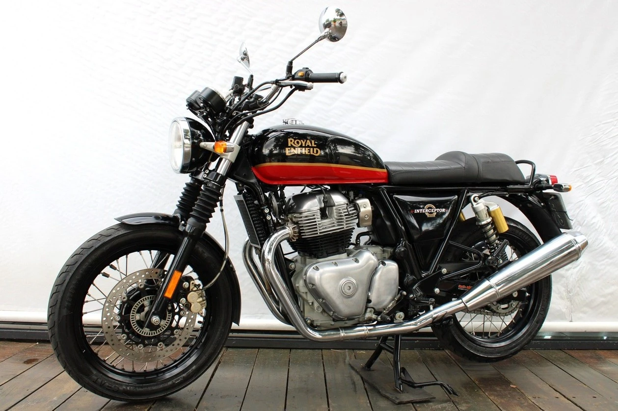 ROYAL ENFIELD INTERCEPTOR 
