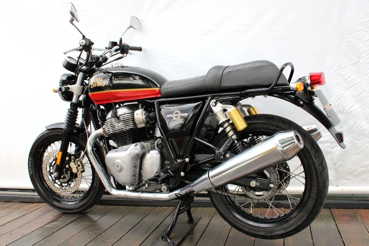 ROYAL ENFIELD INTERCEPTOR 