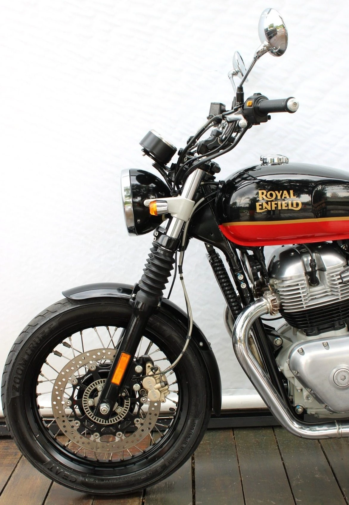 ROYAL ENFIELD INTERCEPTOR 