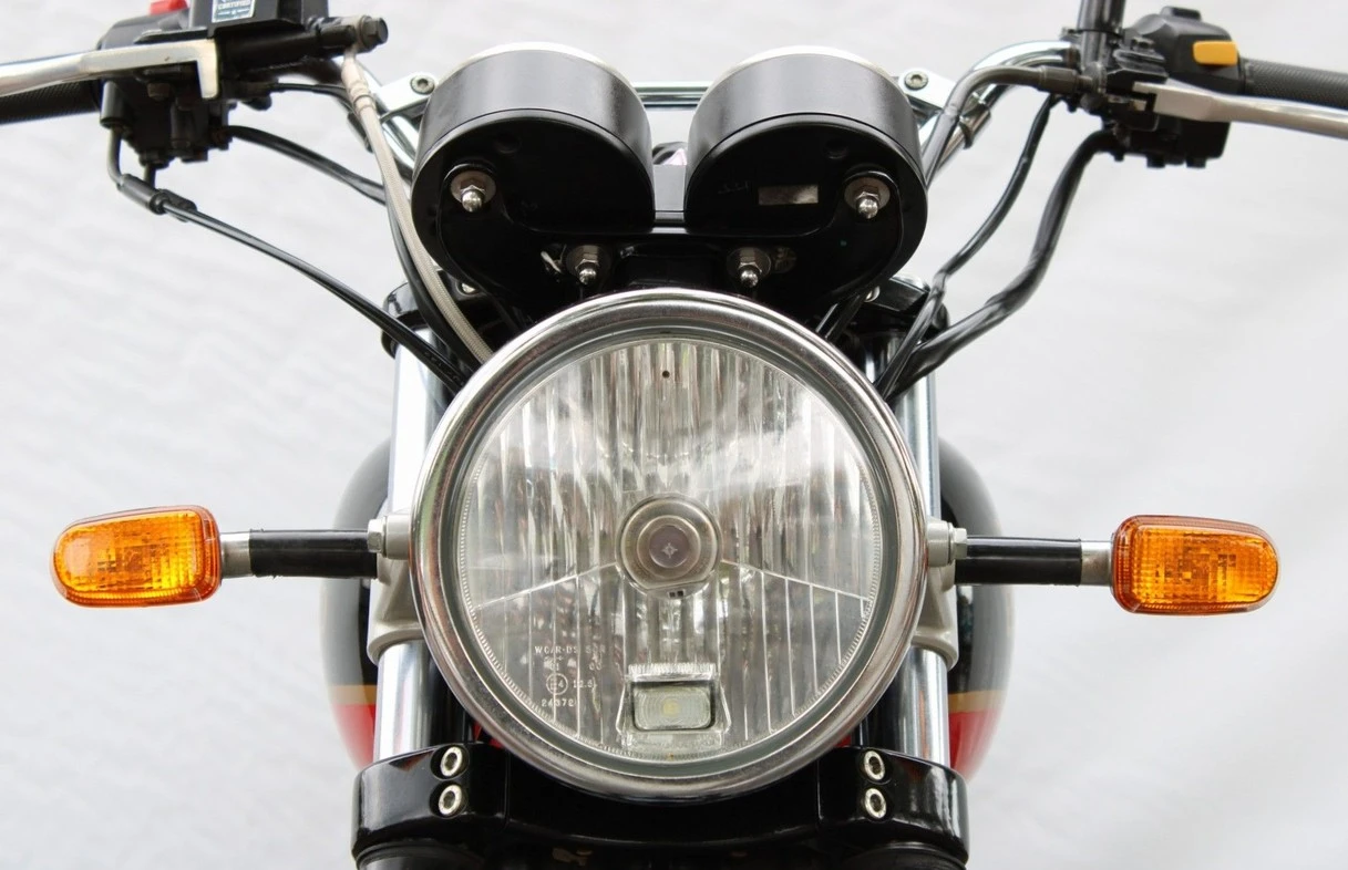 ROYAL ENFIELD INTERCEPTOR 