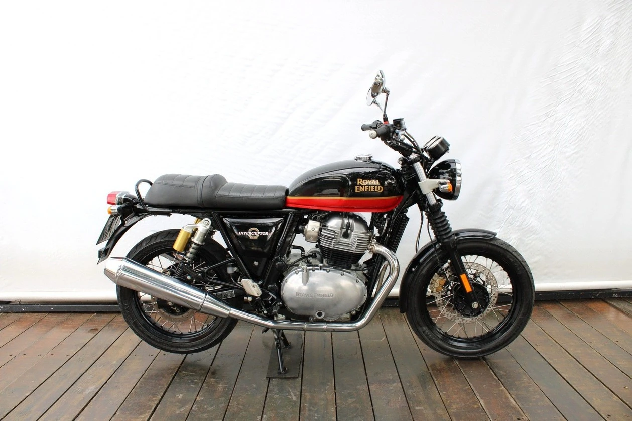 ROYAL ENFIELD INTERCEPTOR 