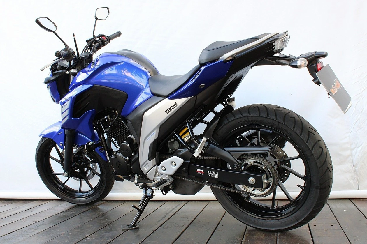 YAMAHA FZ25 FAZER ABS