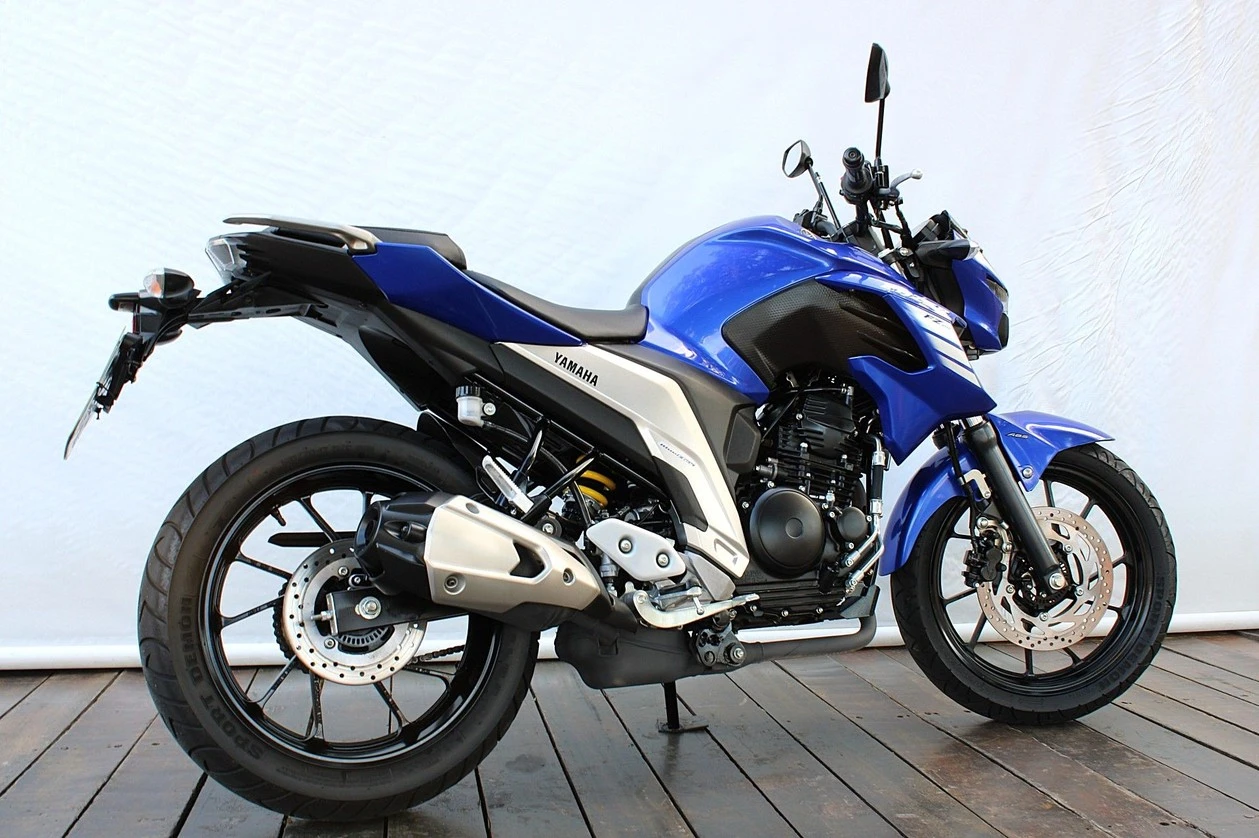 YAMAHA FZ25 FAZER ABS