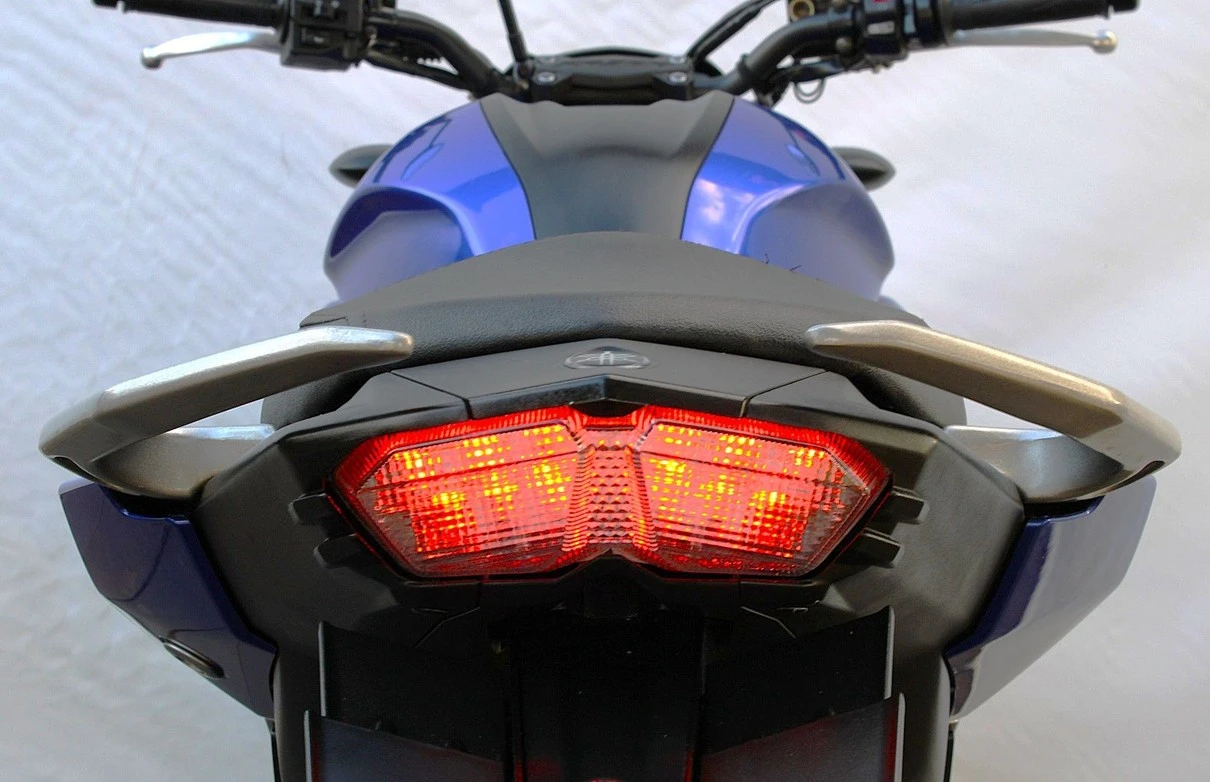 YAMAHA FZ25 FAZER ABS