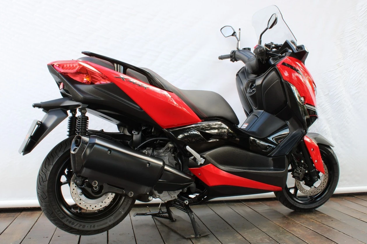 YAMAHA XMAX ABS