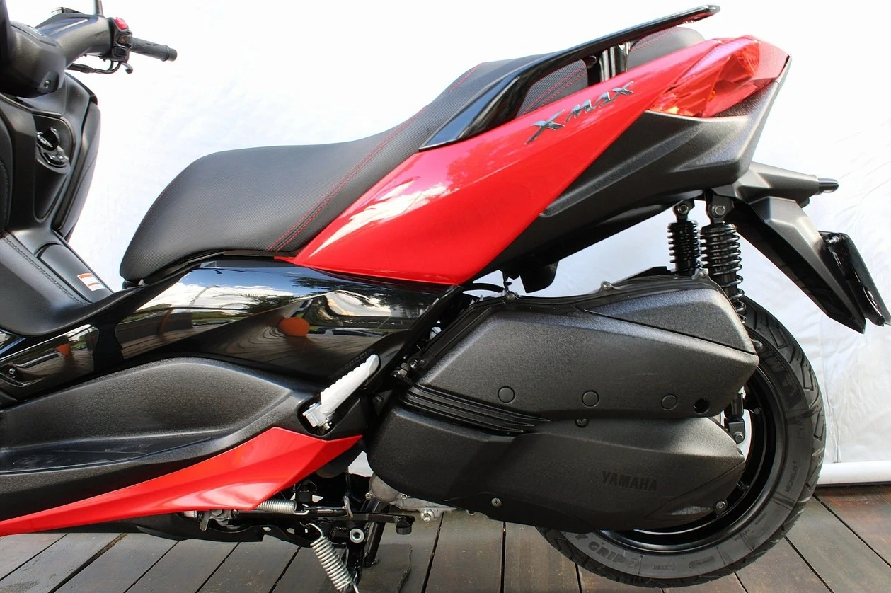 YAMAHA XMAX ABS