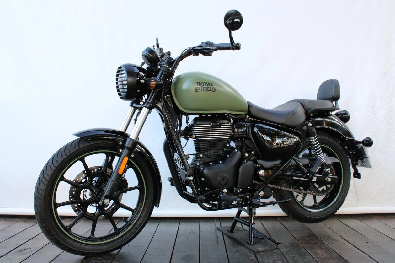ROYAL ENFIELD METEOR 350 FIREBALL