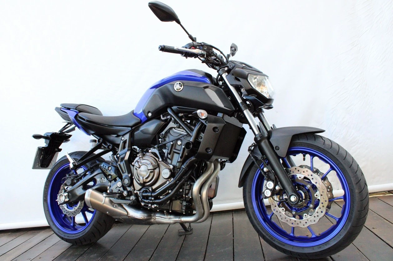 YAMAHA MT-07 ABS