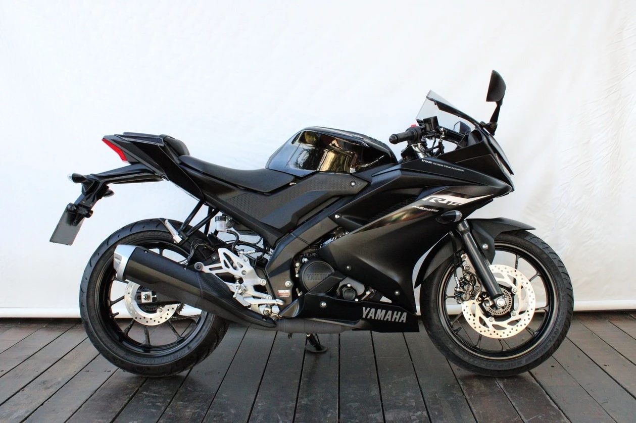 YAMAHA YZF R15