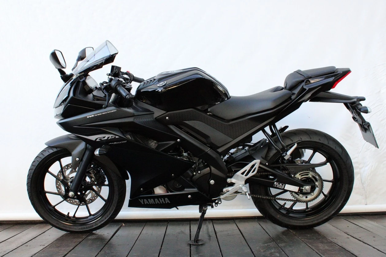 YAMAHA YZF R15