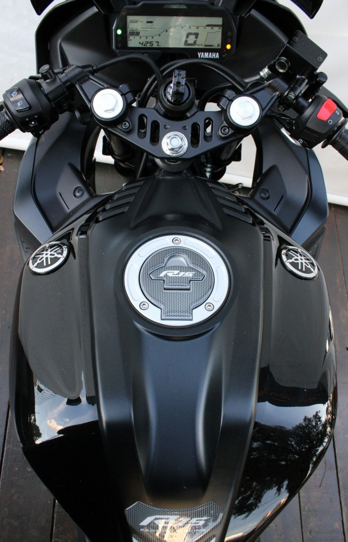 YAMAHA YZF R15