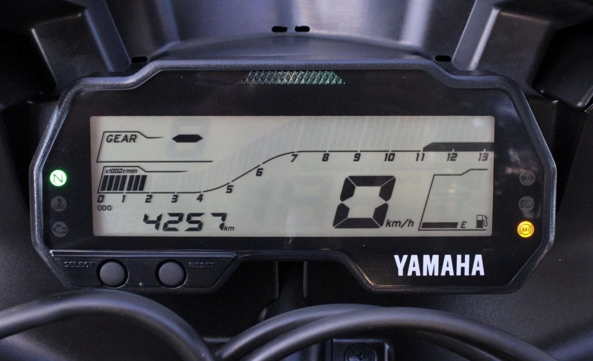 YAMAHA YZF R15