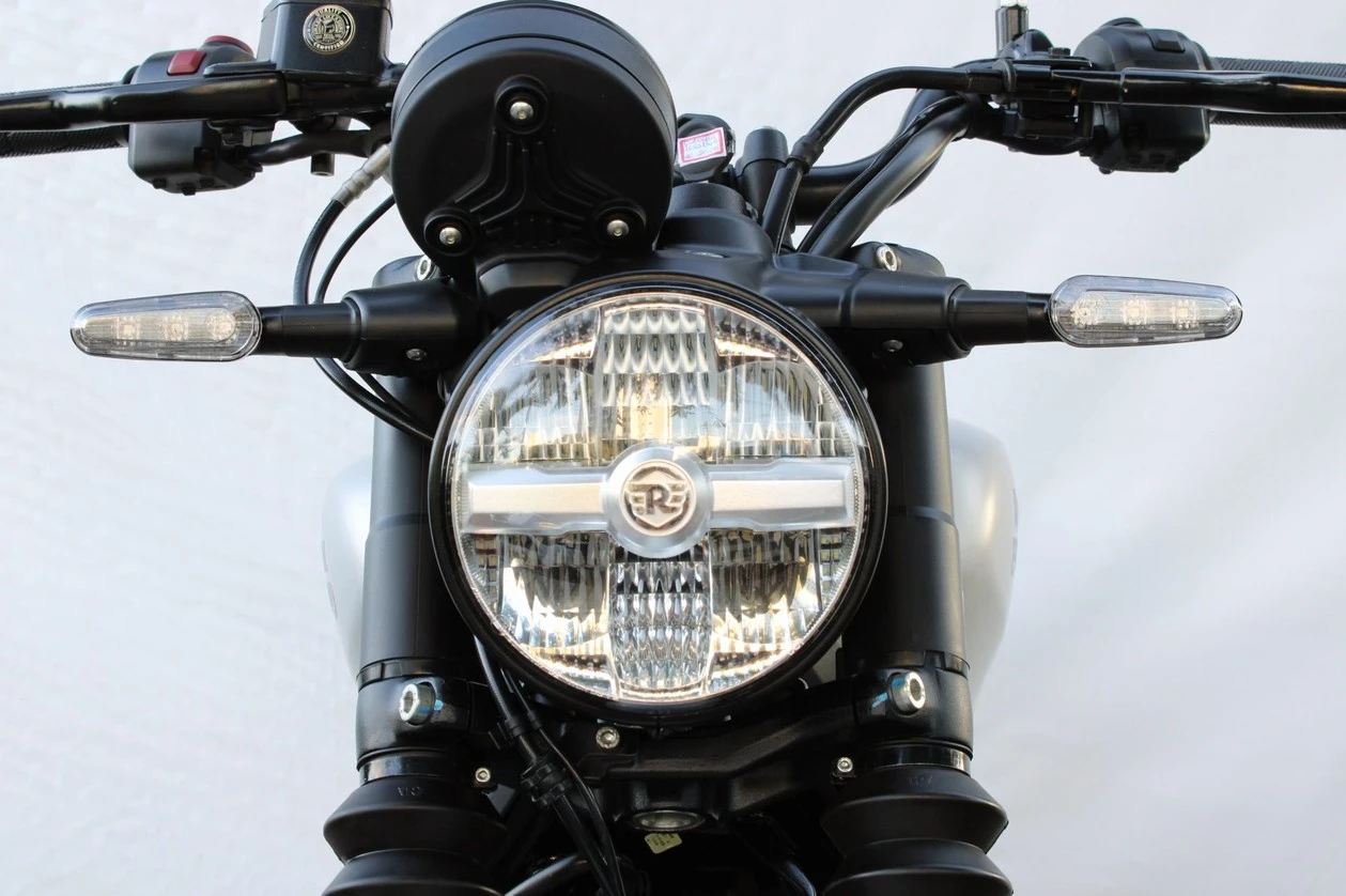 ROYAL ENFIELD GUERRILLA 450