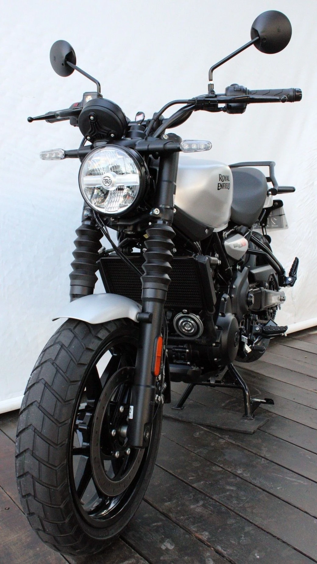 ROYAL ENFIELD GUERRILLA 450
