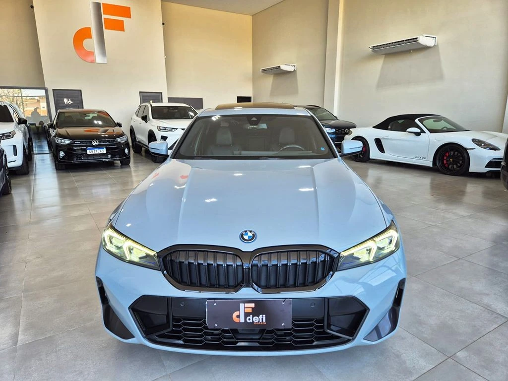 BMW 330e