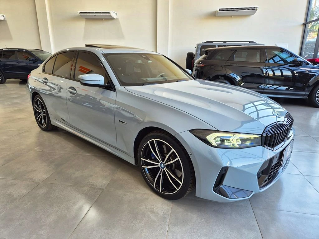 BMW 330e