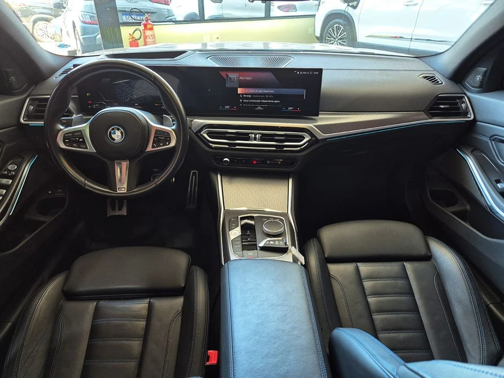BMW 330e