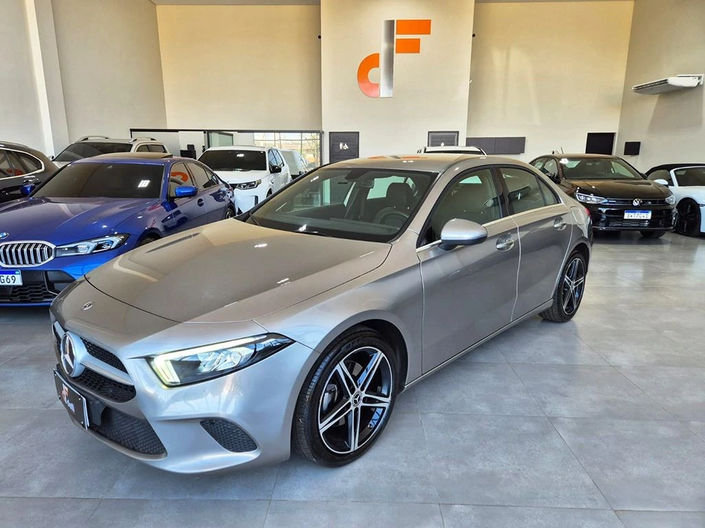 MERCEDES-BENZ A 200