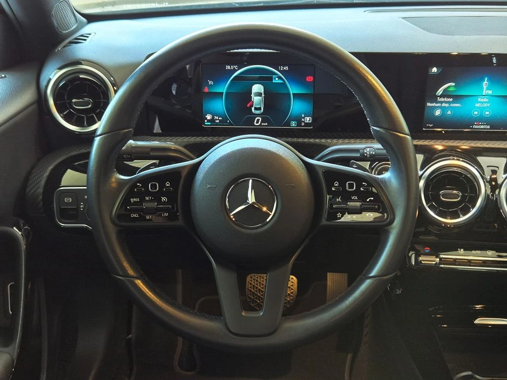 MERCEDES-BENZ A 200