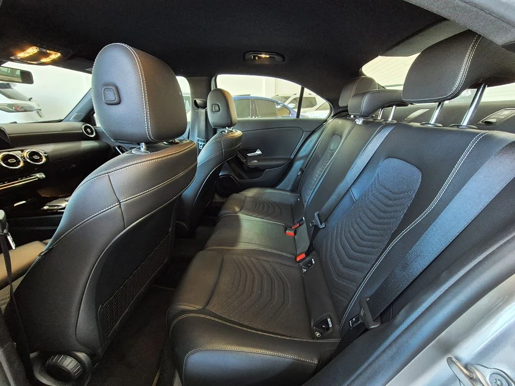 MERCEDES-BENZ A 200