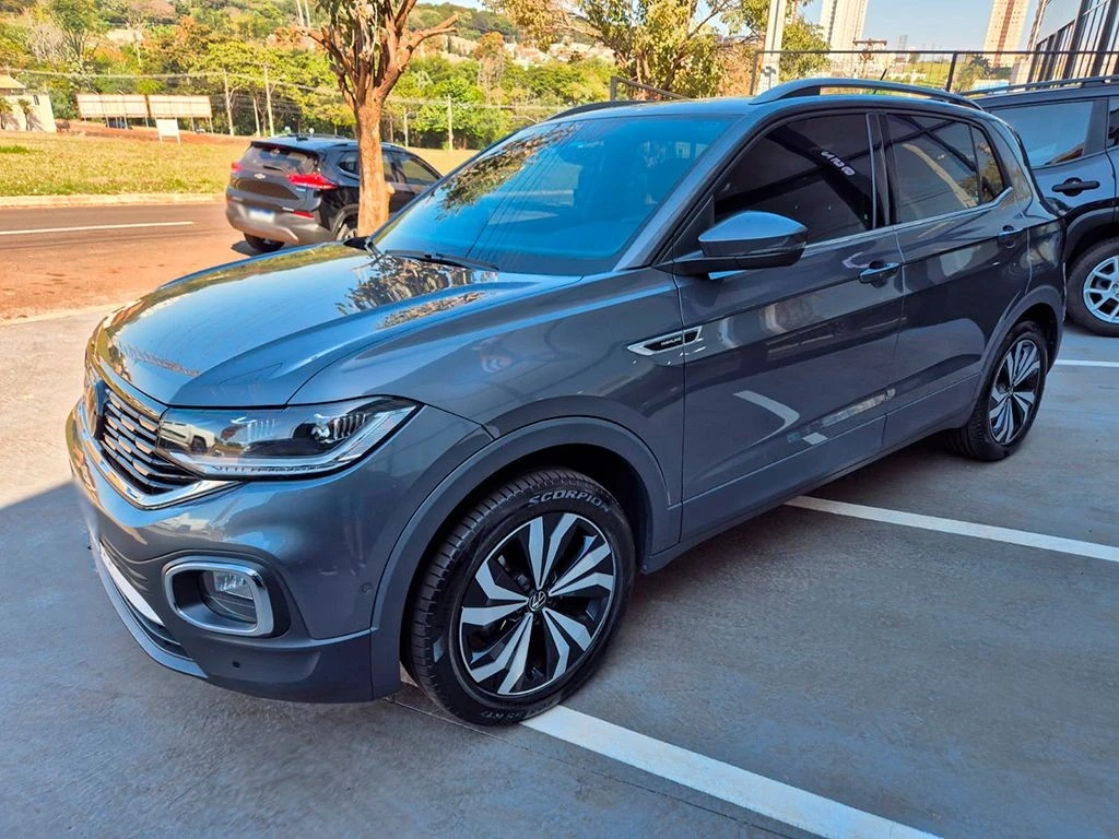 VOLKSWAGEN T-CROSS