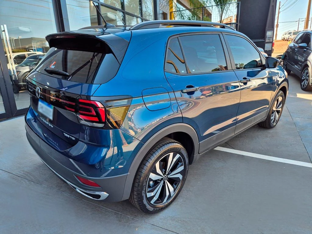 VOLKSWAGEN T-CROSS