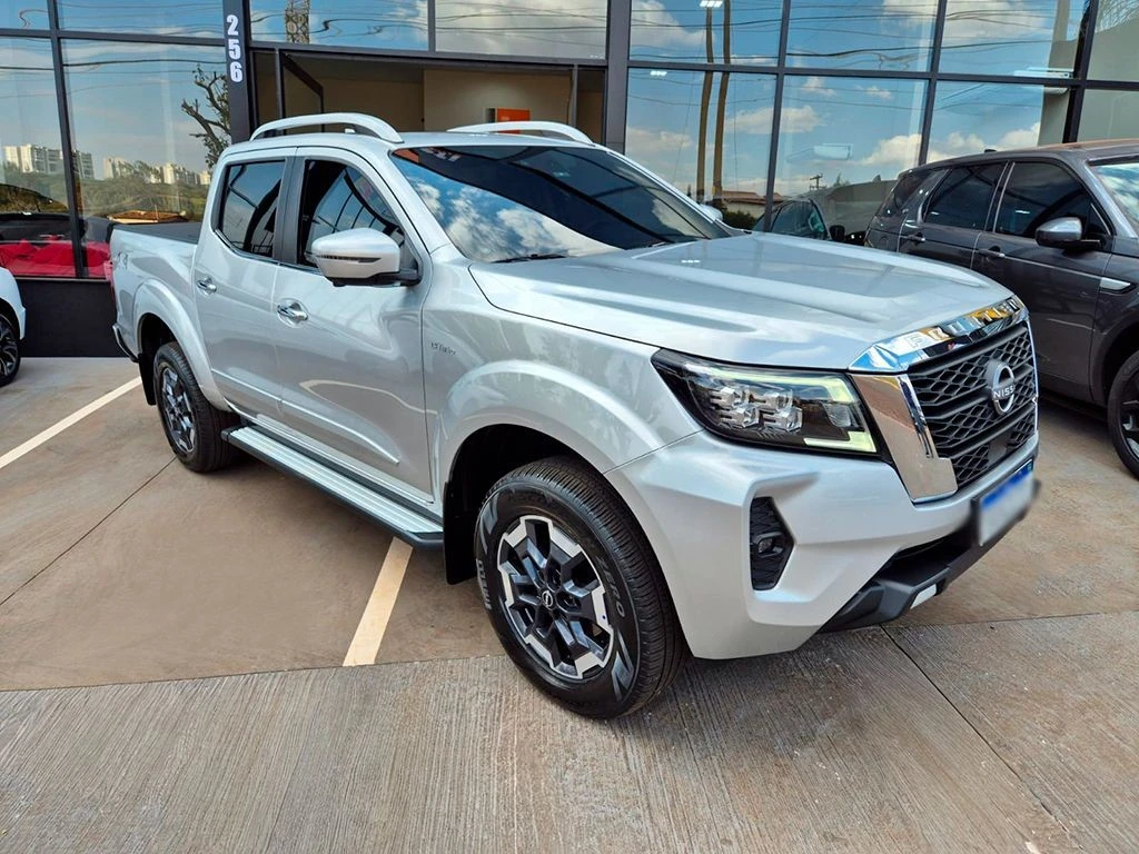 NISSAN FRONTIER