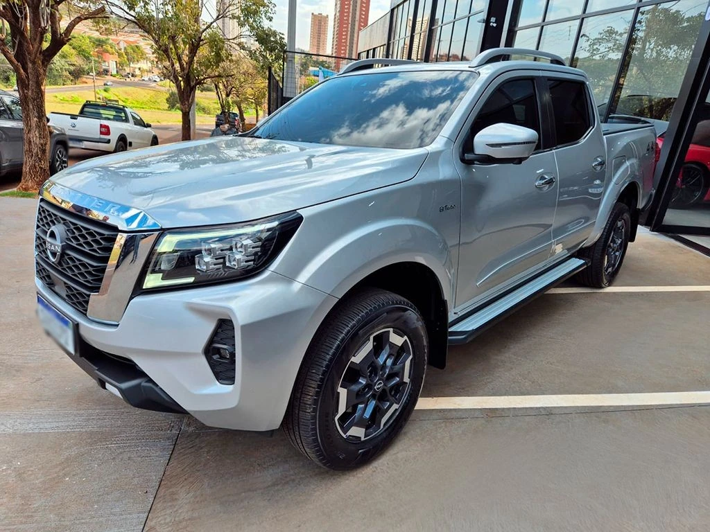 NISSAN FRONTIER