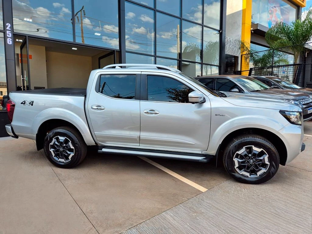 NISSAN FRONTIER
