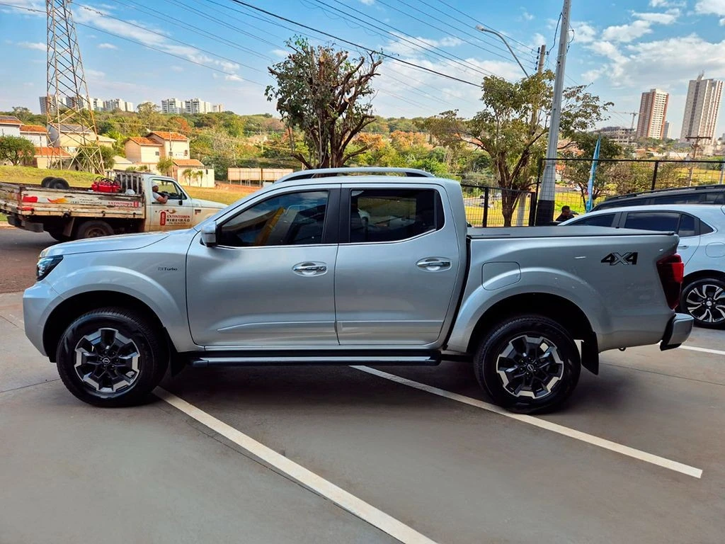 NISSAN FRONTIER