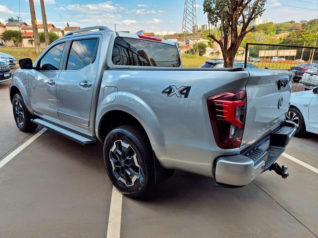 NISSAN FRONTIER