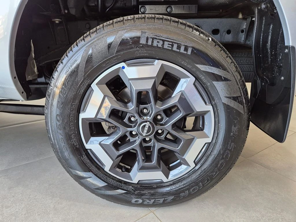 NISSAN FRONTIER