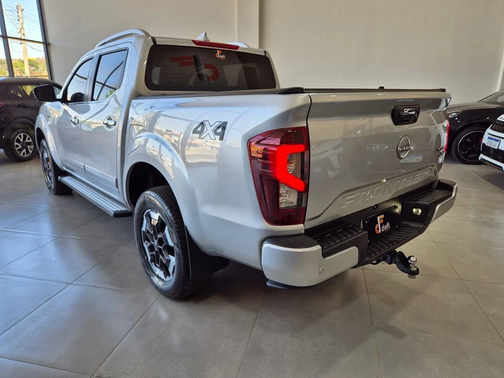 NISSAN FRONTIER