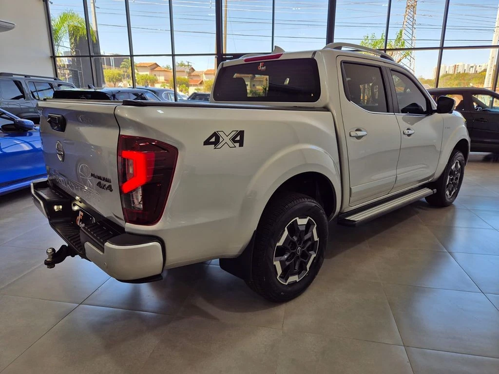NISSAN FRONTIER