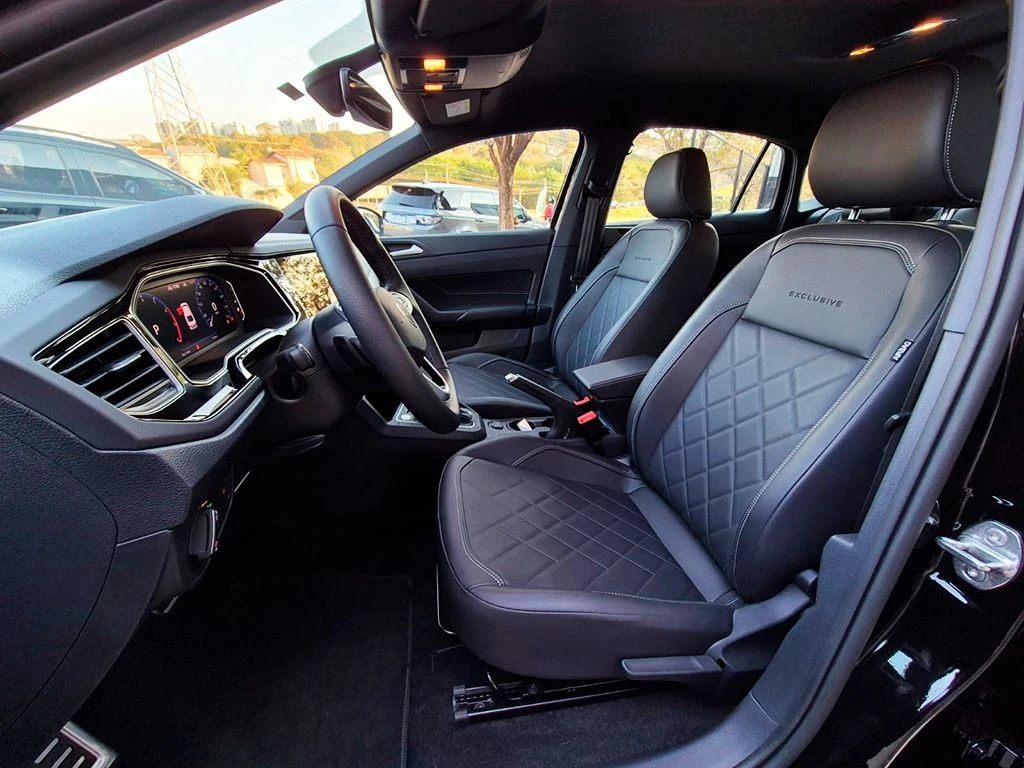 VOLKSWAGEN VIRTUS