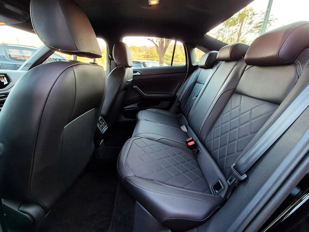 VOLKSWAGEN VIRTUS
