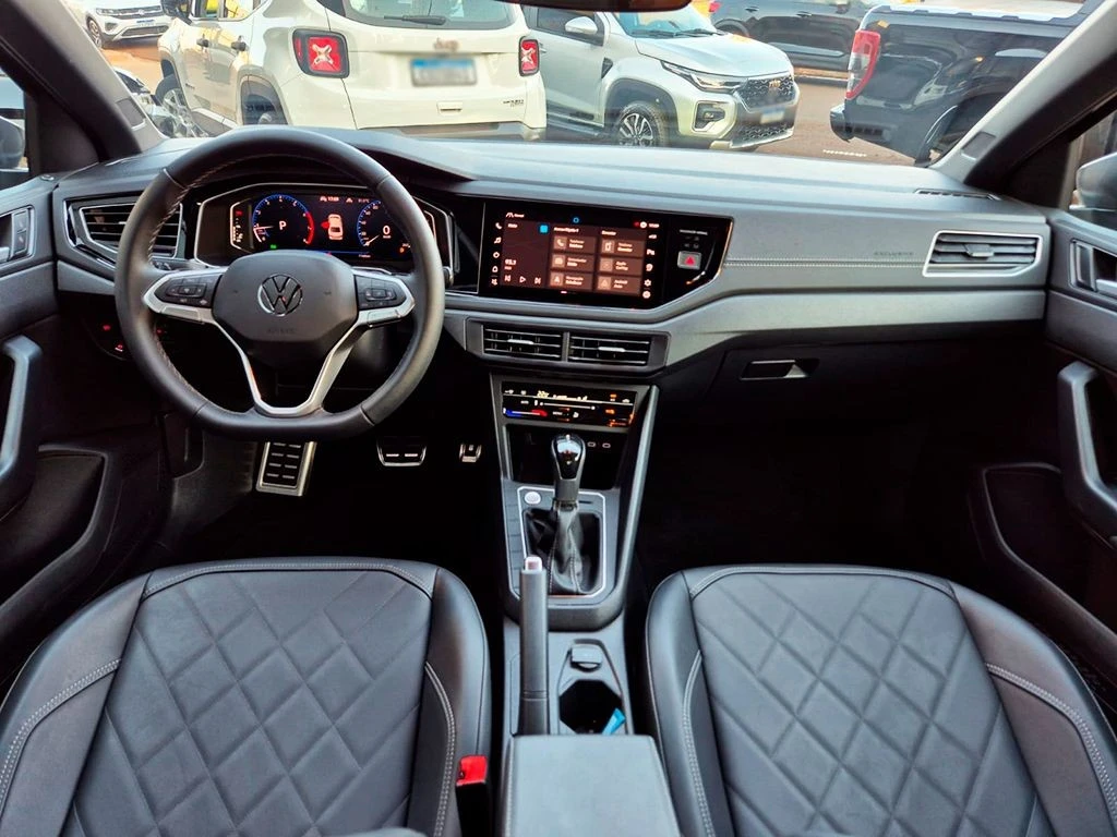 VOLKSWAGEN VIRTUS