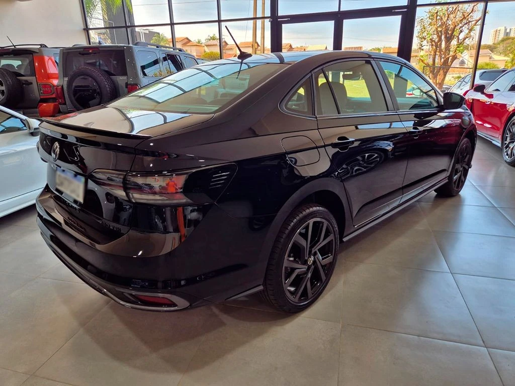 VOLKSWAGEN VIRTUS